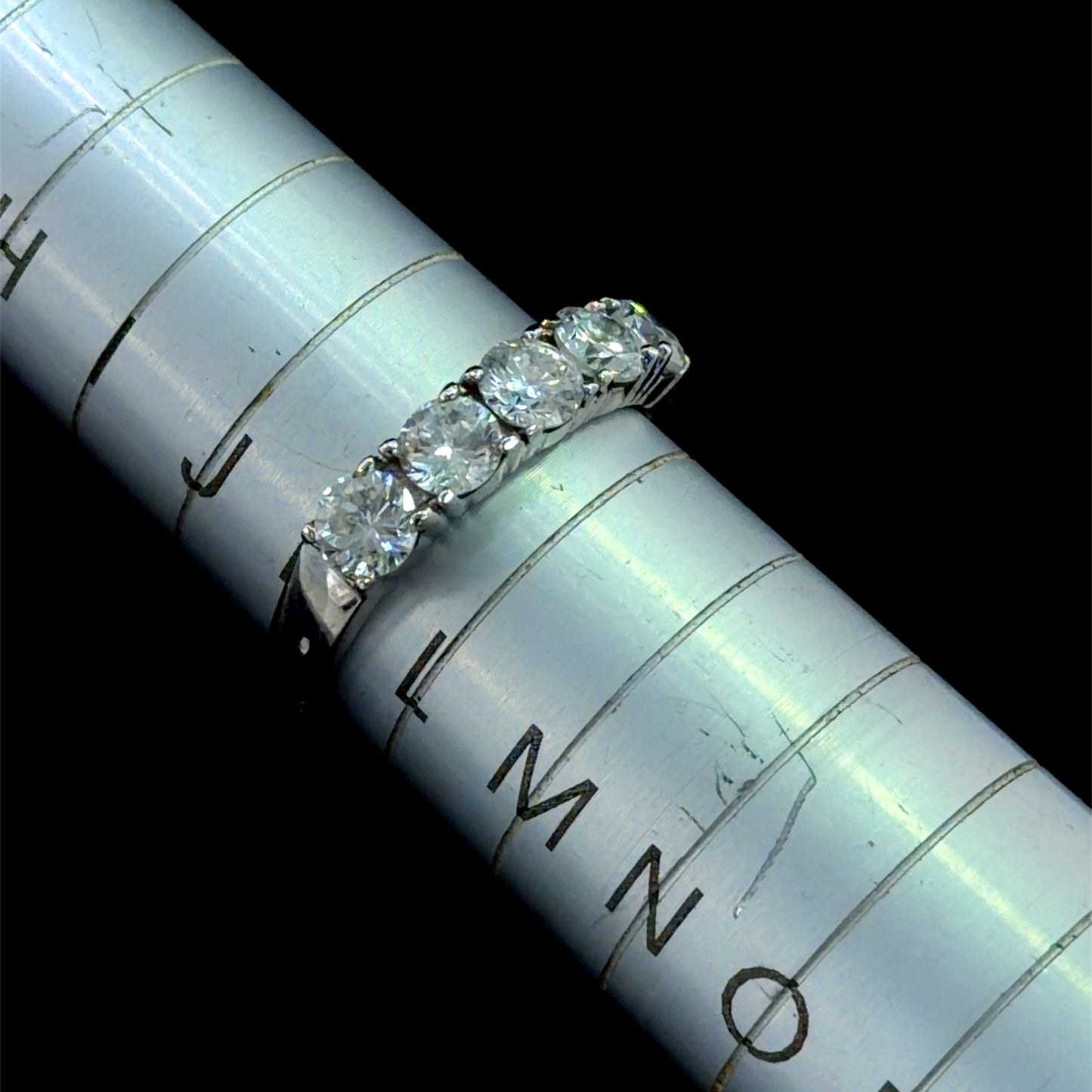 Lovely 14k White Gold 5 Stone Diamond Eternity Ring Appx 1.Ct