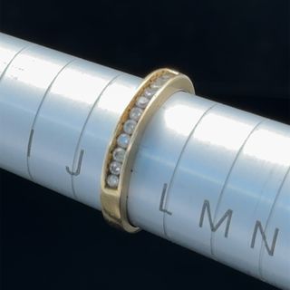 18K Yellow Gold Diamond Band APPX 0.25 CTS