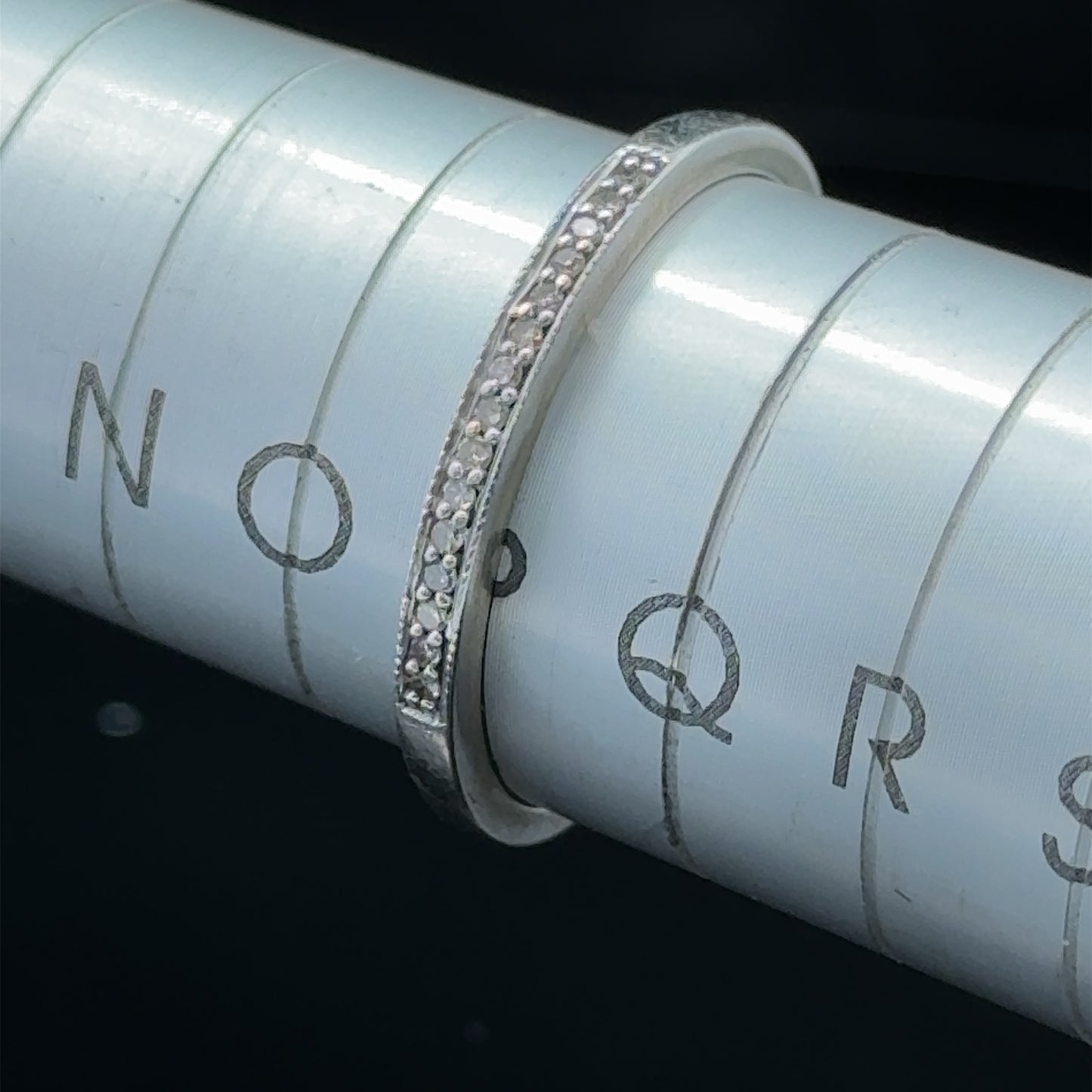 9K White Gold Fine Diamond Band