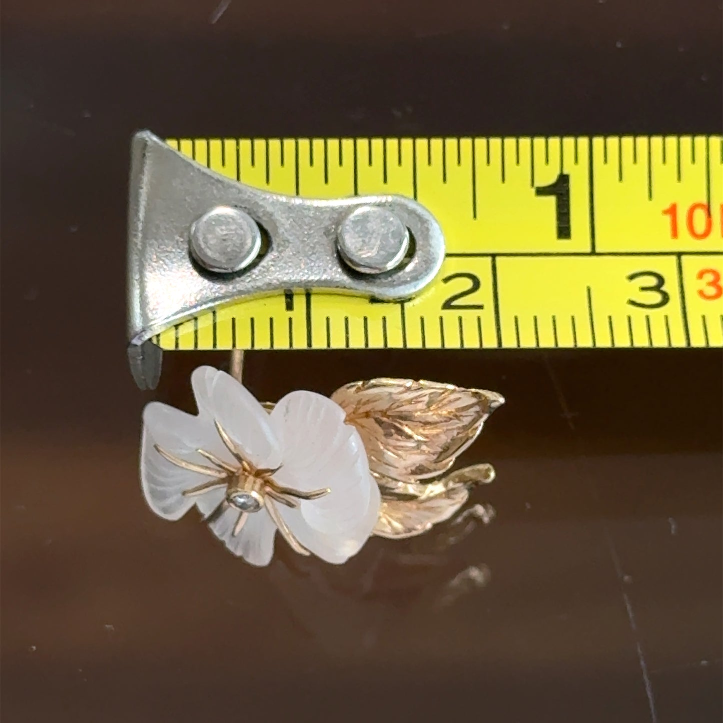 Elegant 14K Gold Floral Earrings