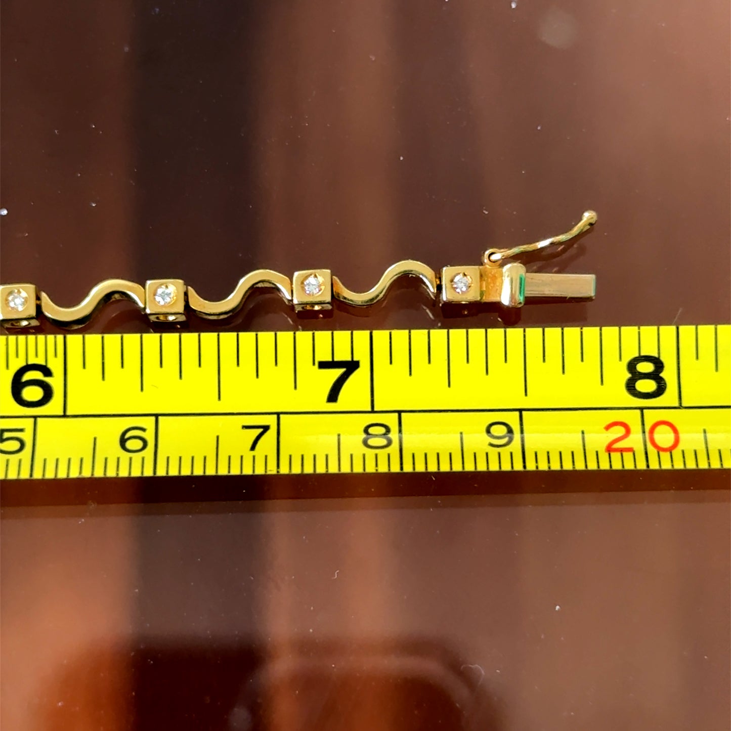 18K Yellow Gold Diamond Zigzag Bracelet 10.69 GMS