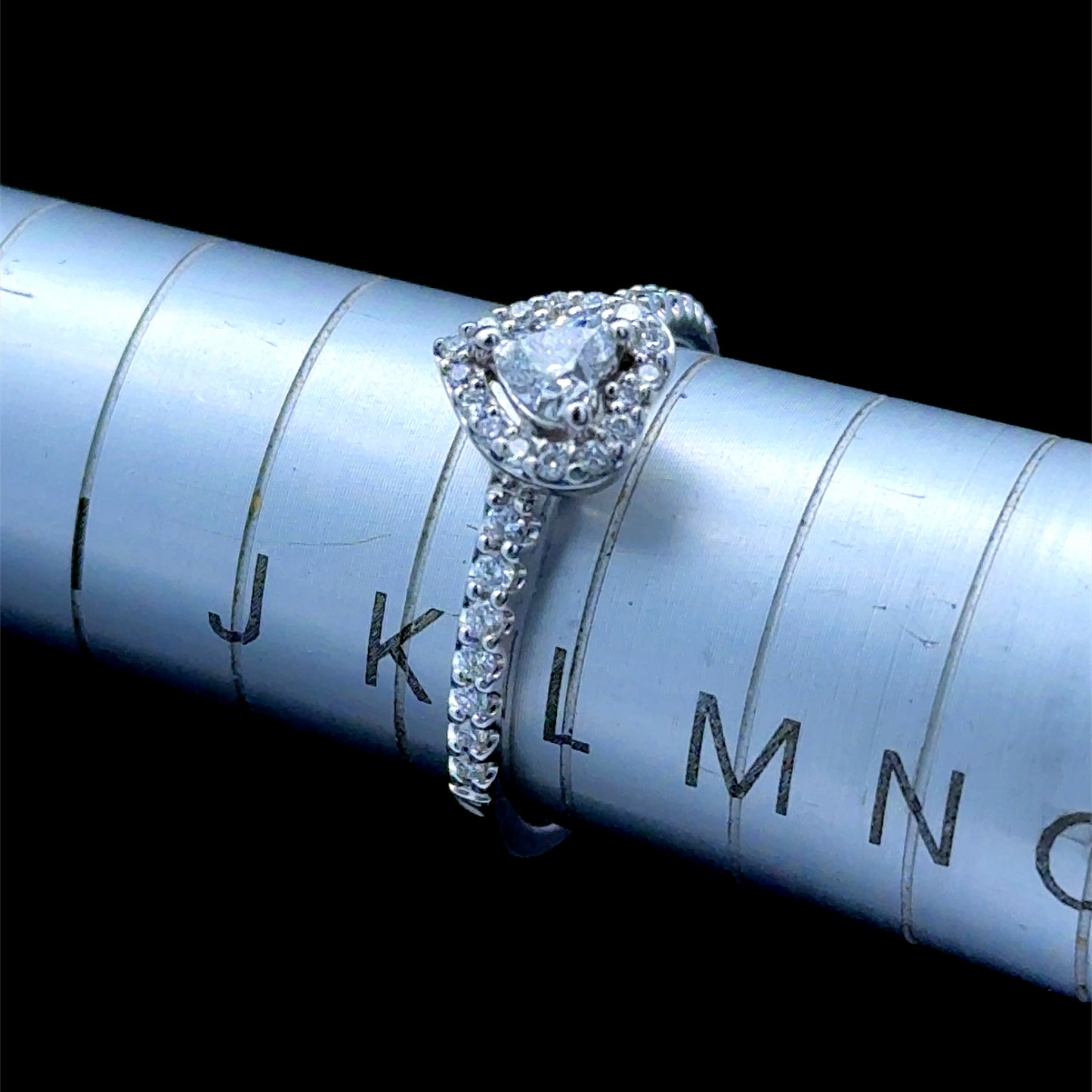18K White Gold Heart Diamond Halo APPX 0.40 CTS