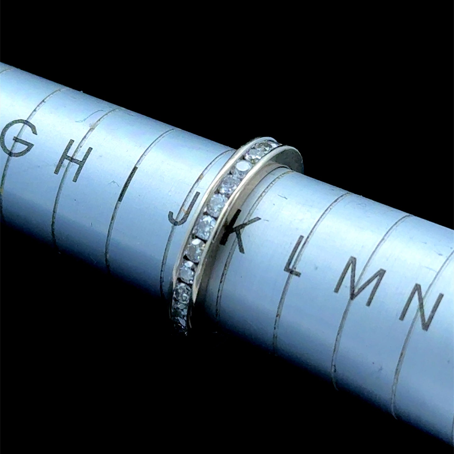 18K White Gold Full Diamond Eternity Band 1.0 CTS