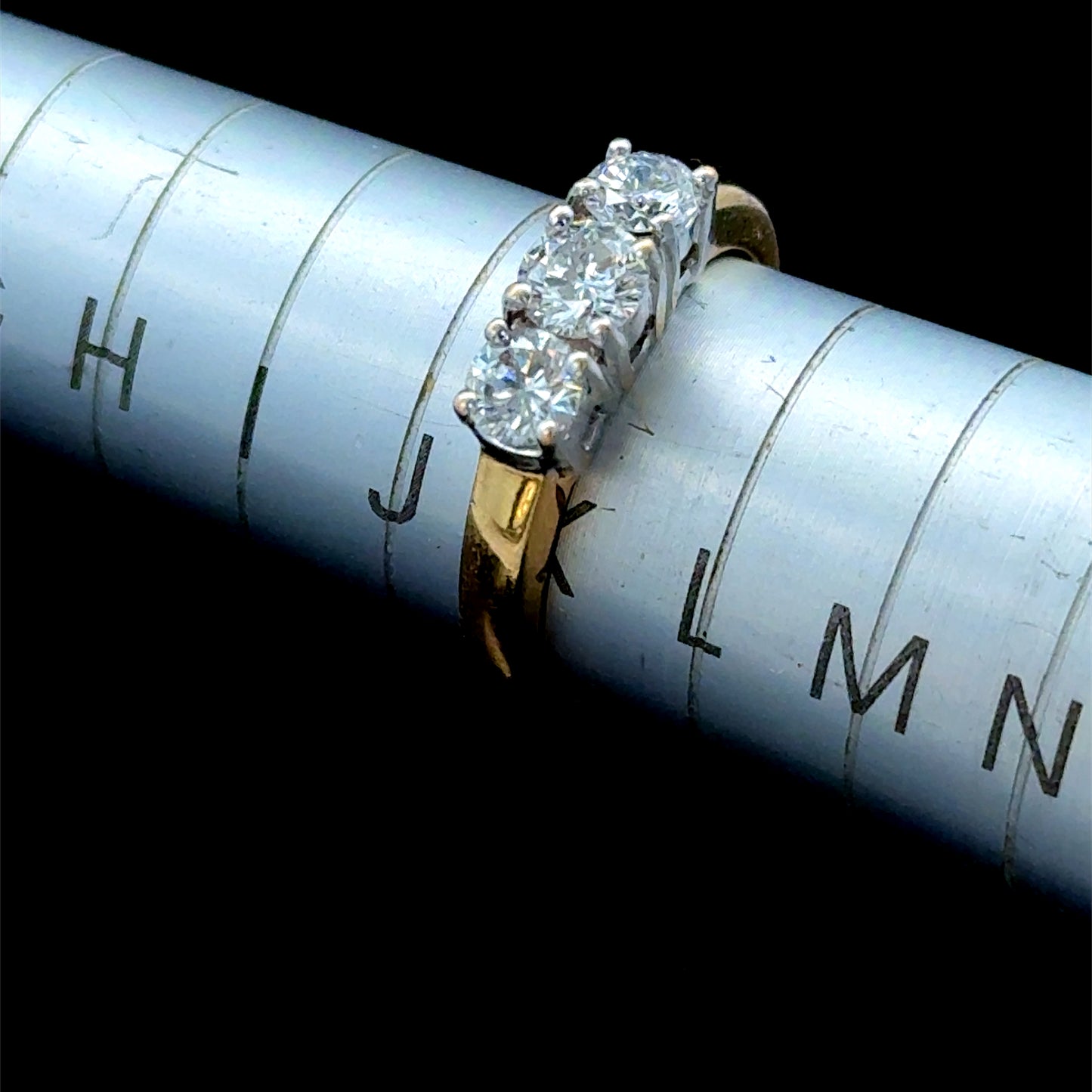 18K Yellow Gold Diamond 3 Stone Ring APPX 0.8 CTS