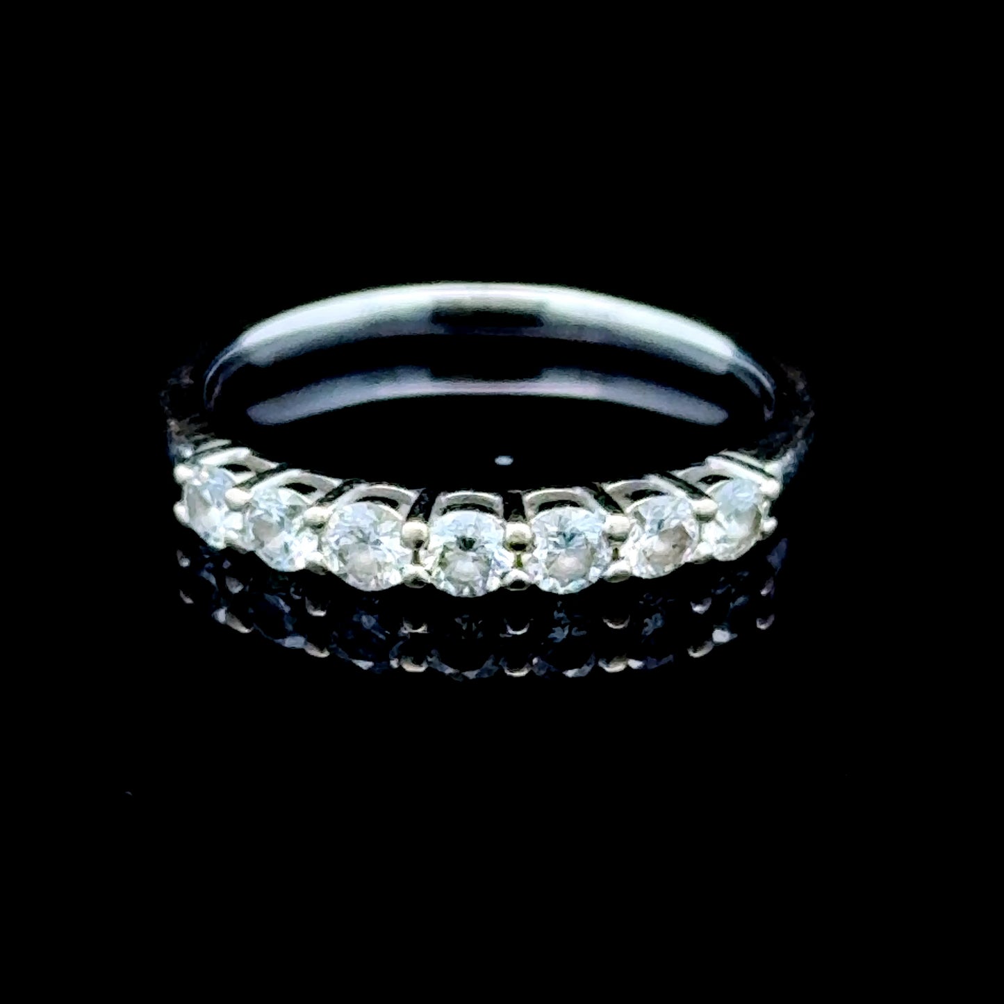 18k White Gold 7 Stone Diamond Eternity Ring 0.5 ct