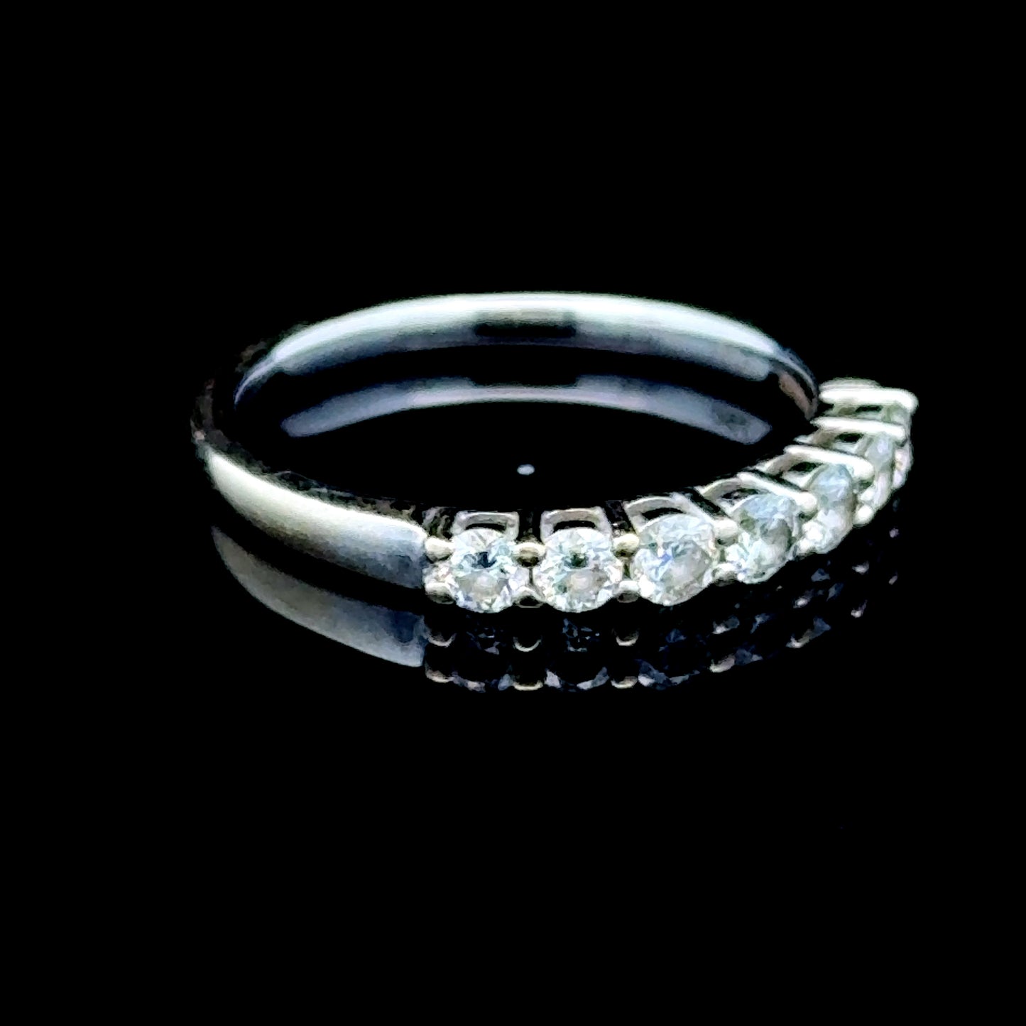 18k White Gold 7 Stone Diamond Eternity Ring 0.5 ct