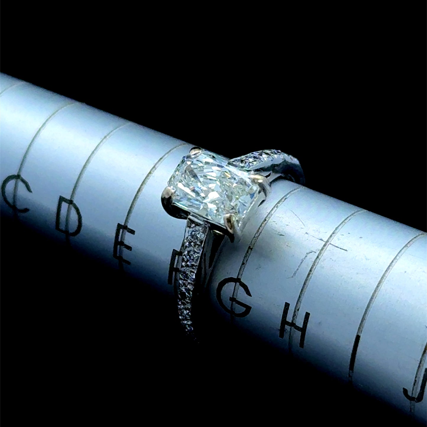 Platinum Radiant Cut 1.0 Ct Diamond Solitaire Ring
