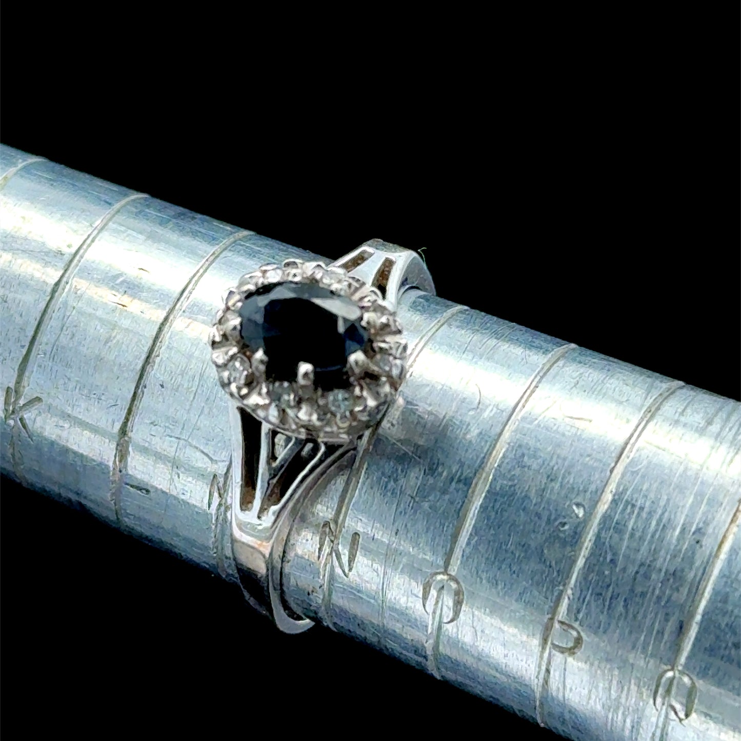 9K White Gold Sapphire & Diamond Cluster Ring
