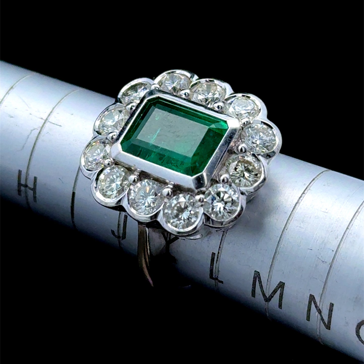18K White Gold Emerald & Diamond Cluster Ring APPX D:2.0 CTS , E:2.8 CTS