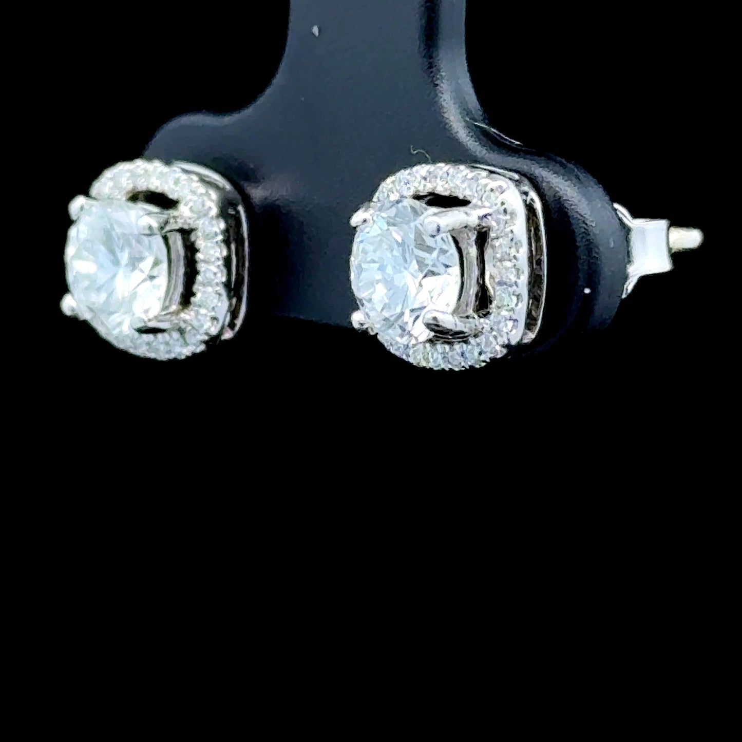 18K White Gold Diamond Halo Studs APPX C:1.0 CTS , TOTAL: 1.25 CTS