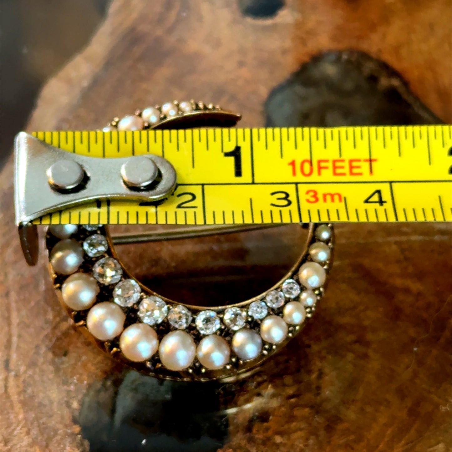 15K Yellow Gold Pearl & Diamond Brooch