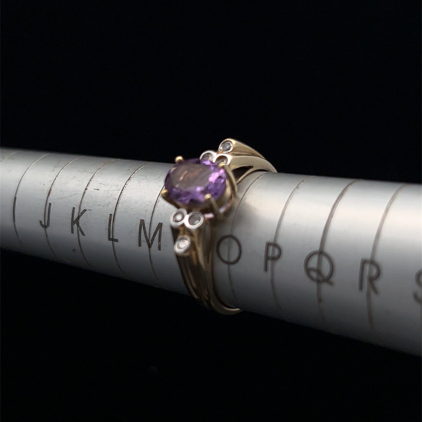 9K Yellow Gold Oval Amethyst & Diamond Ring