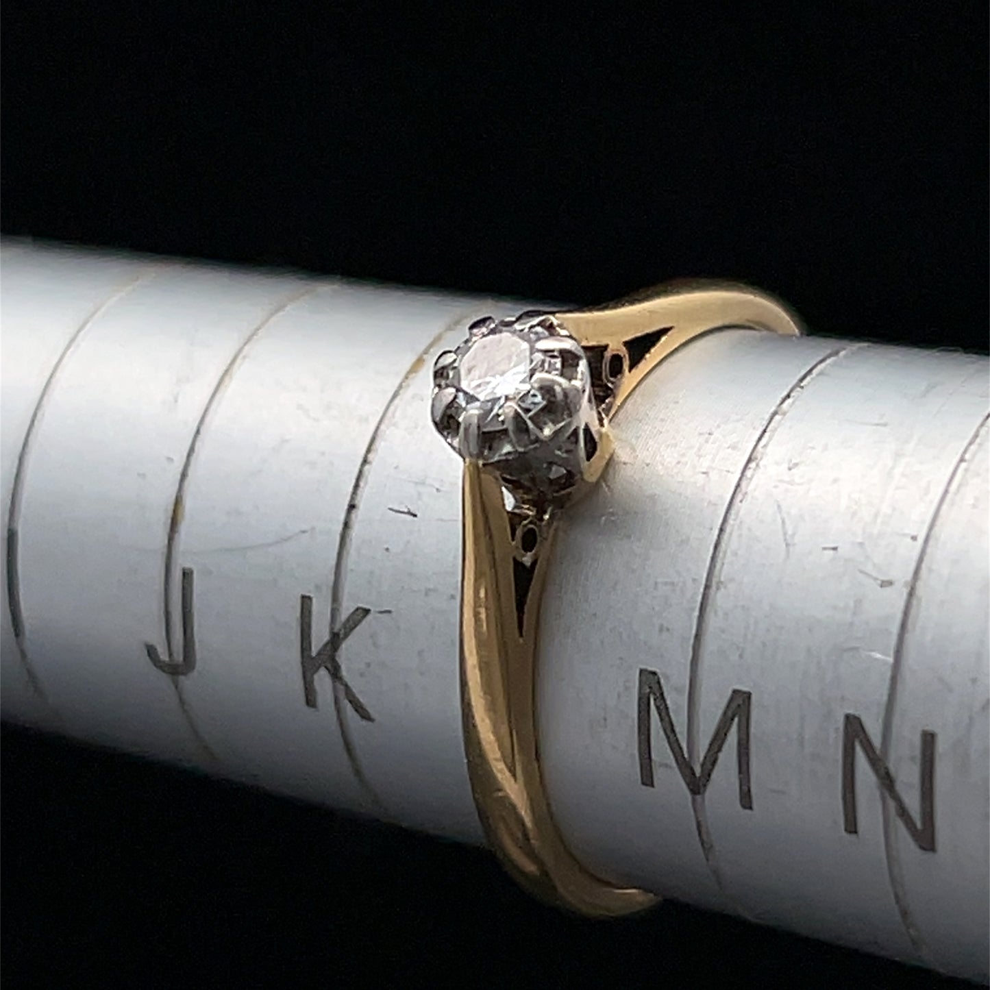 18K Yellow Gold & Platinum Set Diamond Solitaire Ring