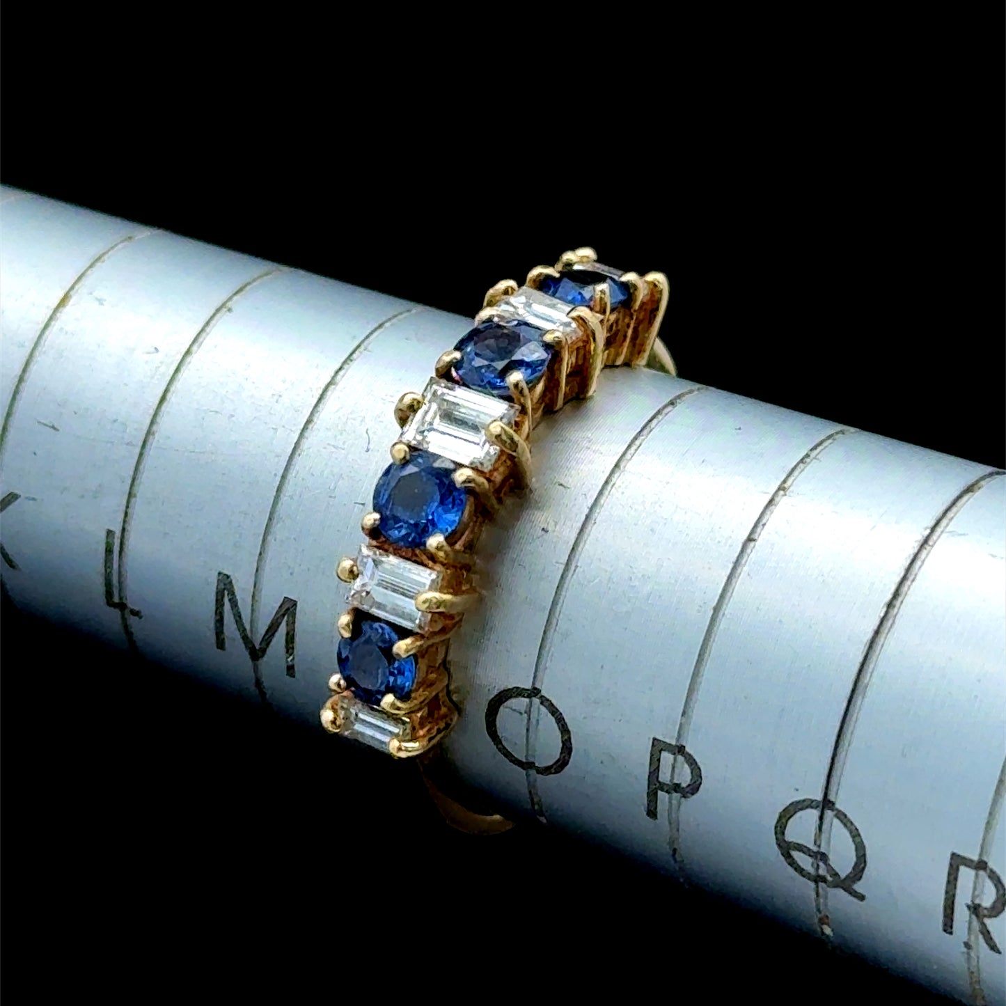 18K Yellow Gold Sapphire & Diamond Ring