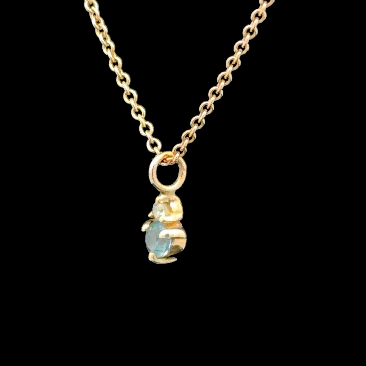 9K Yellow Gold Topaz & Diamond Pendant & Chain