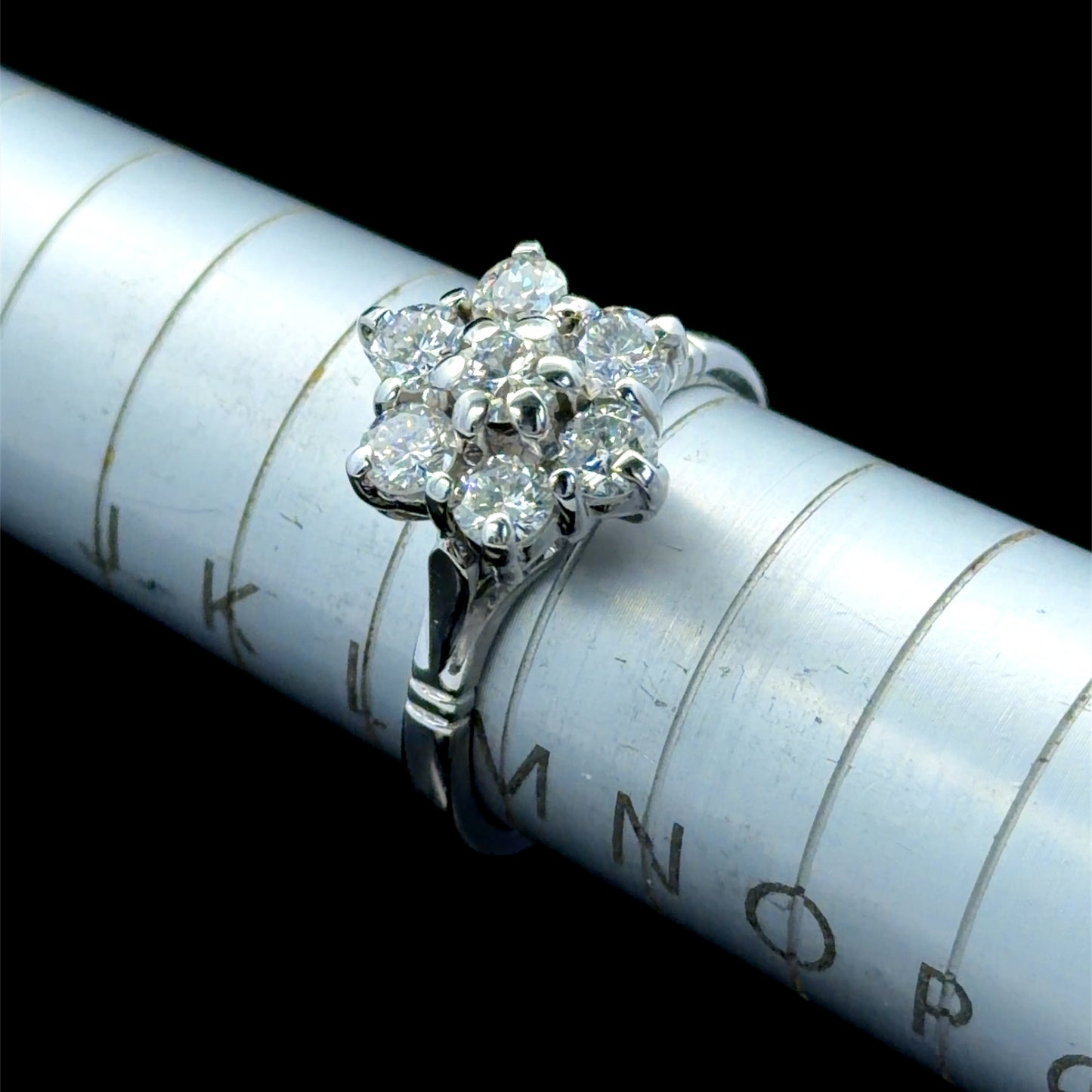 18K White Gold Diamond Daisy Cluster Ring APPX 1.0 CTS