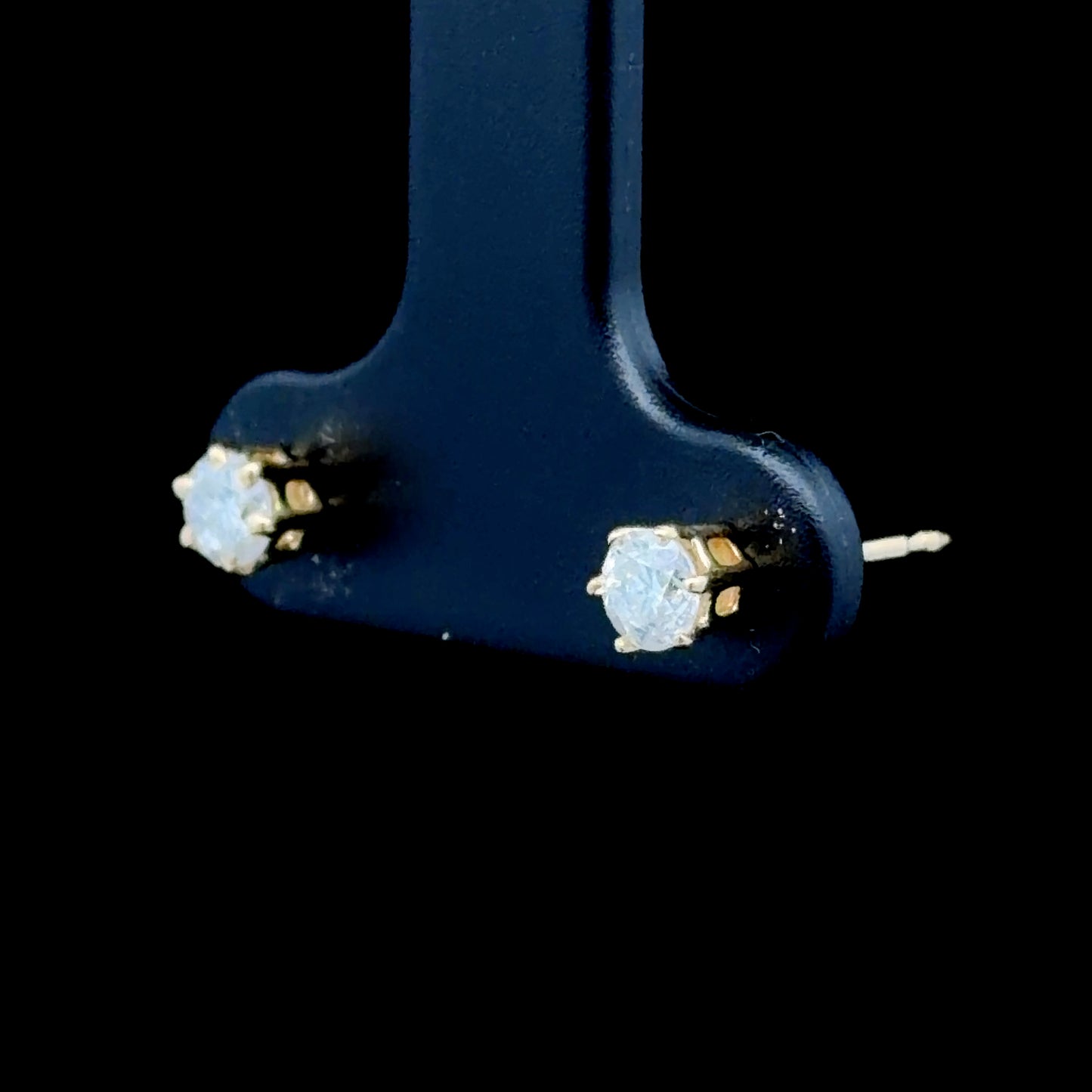 18K Yellow Gold Diamond Studs APPX 0.3 CTS