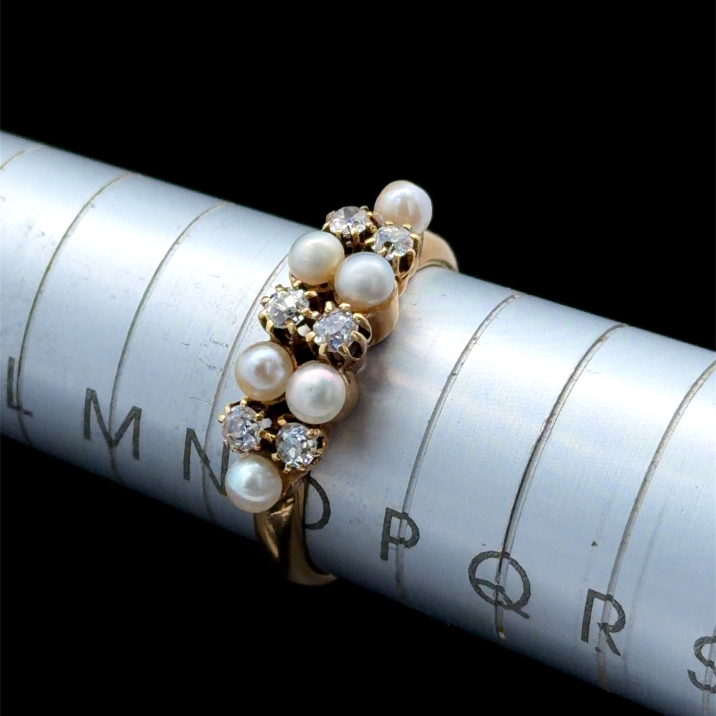 18K Yellow Gold Antique Pearl & Diamond Ring