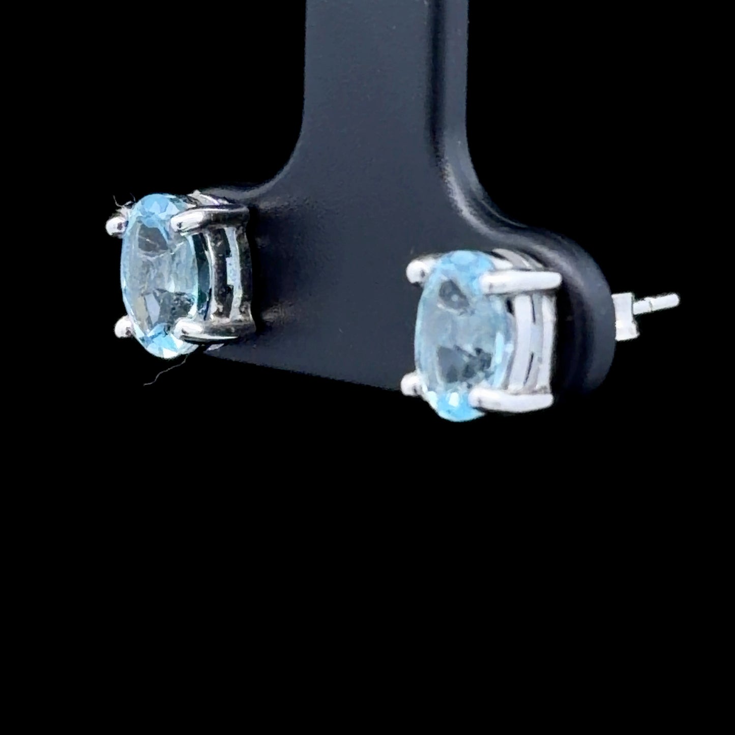9K White Gold Topaz Studs