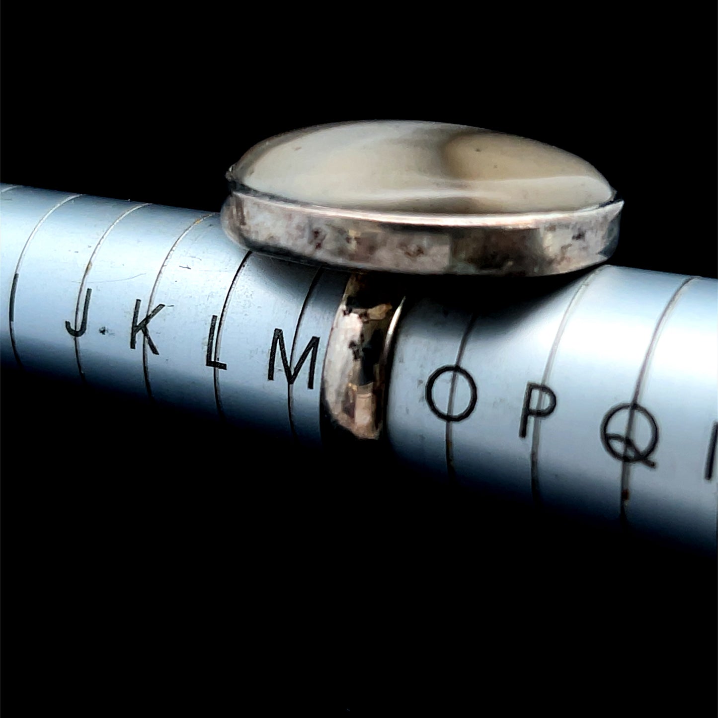 Silver Round Beige Stone Ring