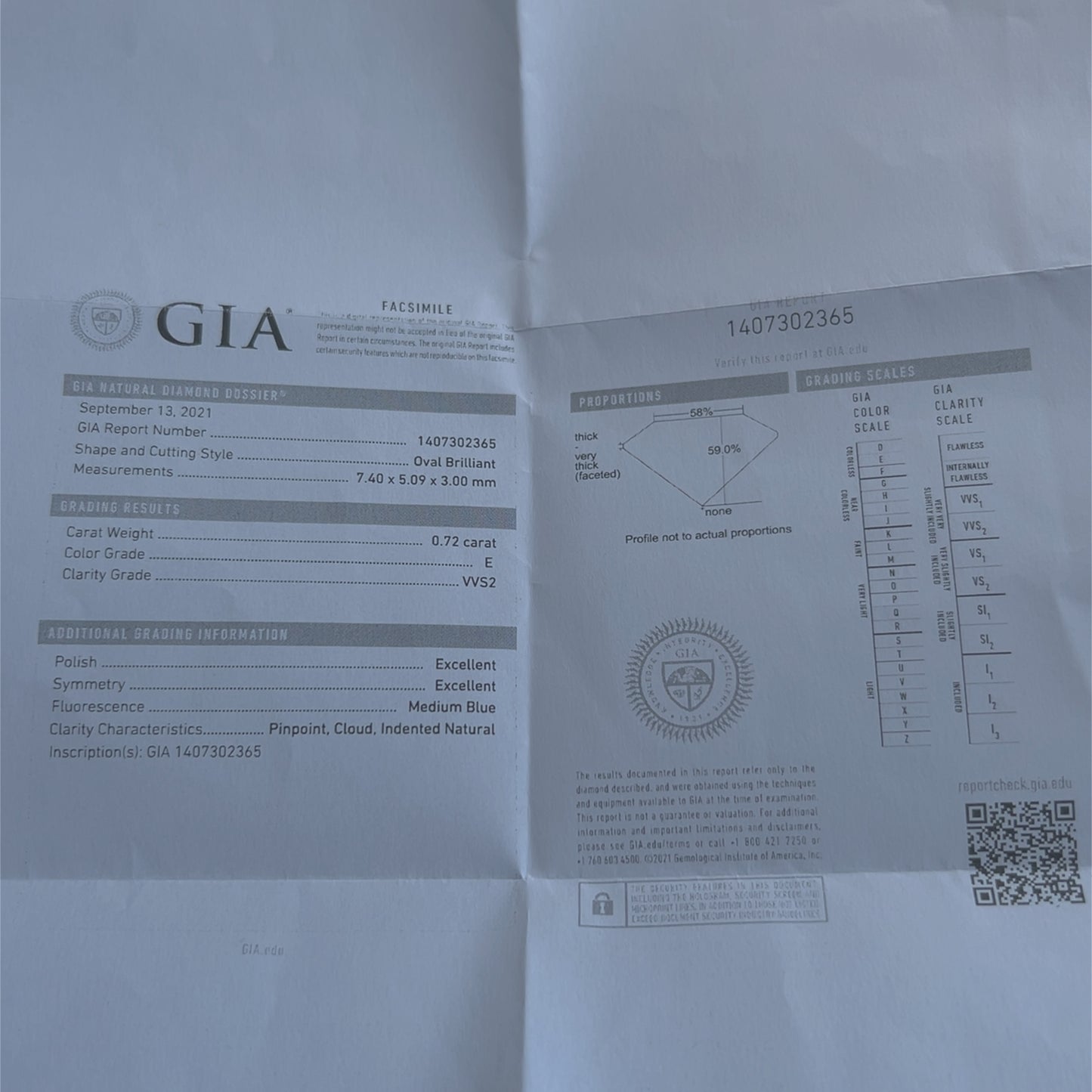 18K Yellow Gold Diamond Solitaire with Small Diamonds To Shoulders GIA CERTIFIED VVS2 0.72 CTS