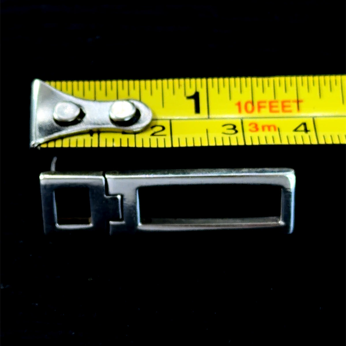Stunning Vintage Gucci Silver Rectangular Articulated Stud Earrings
