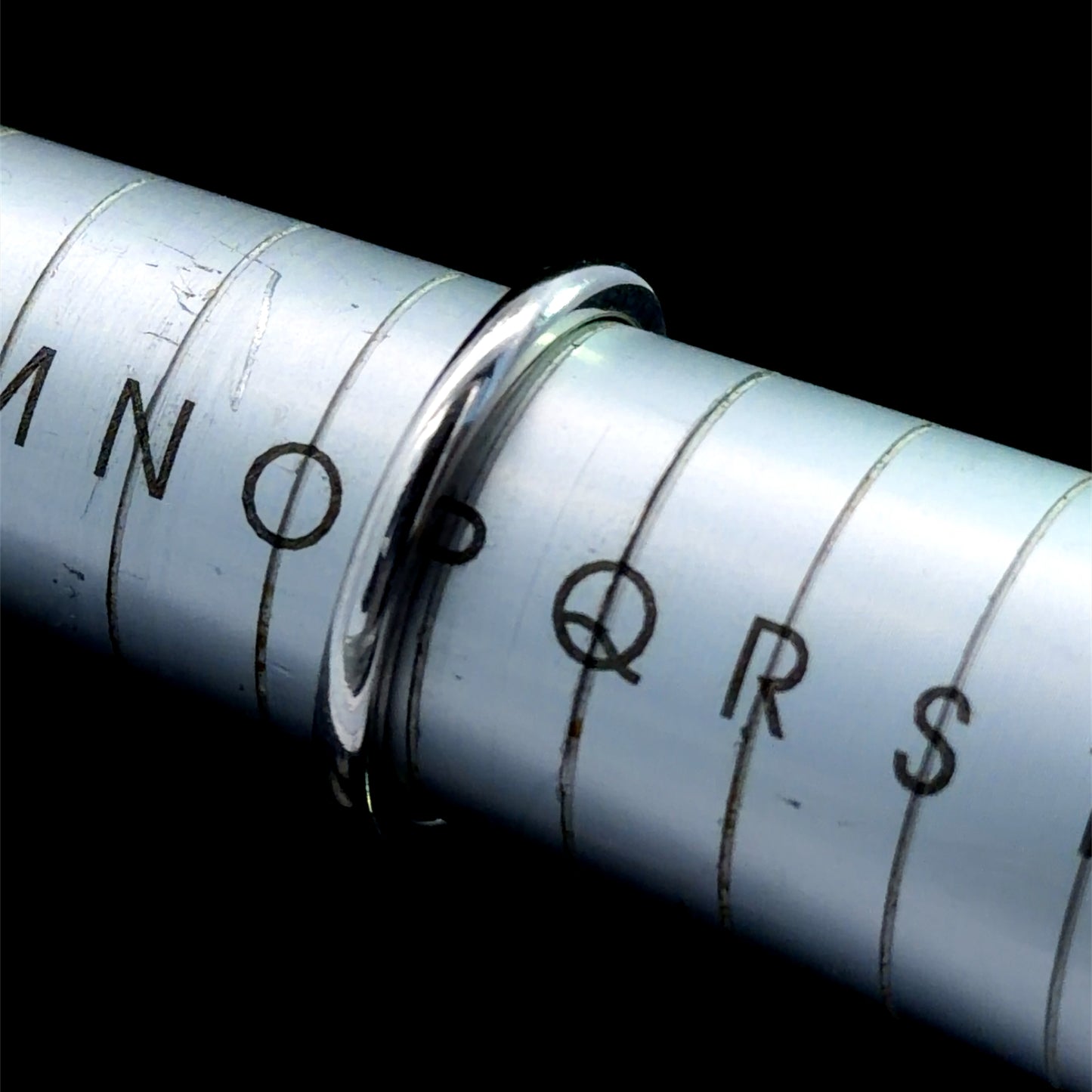 Platinum Modern Ladies Wedding Band