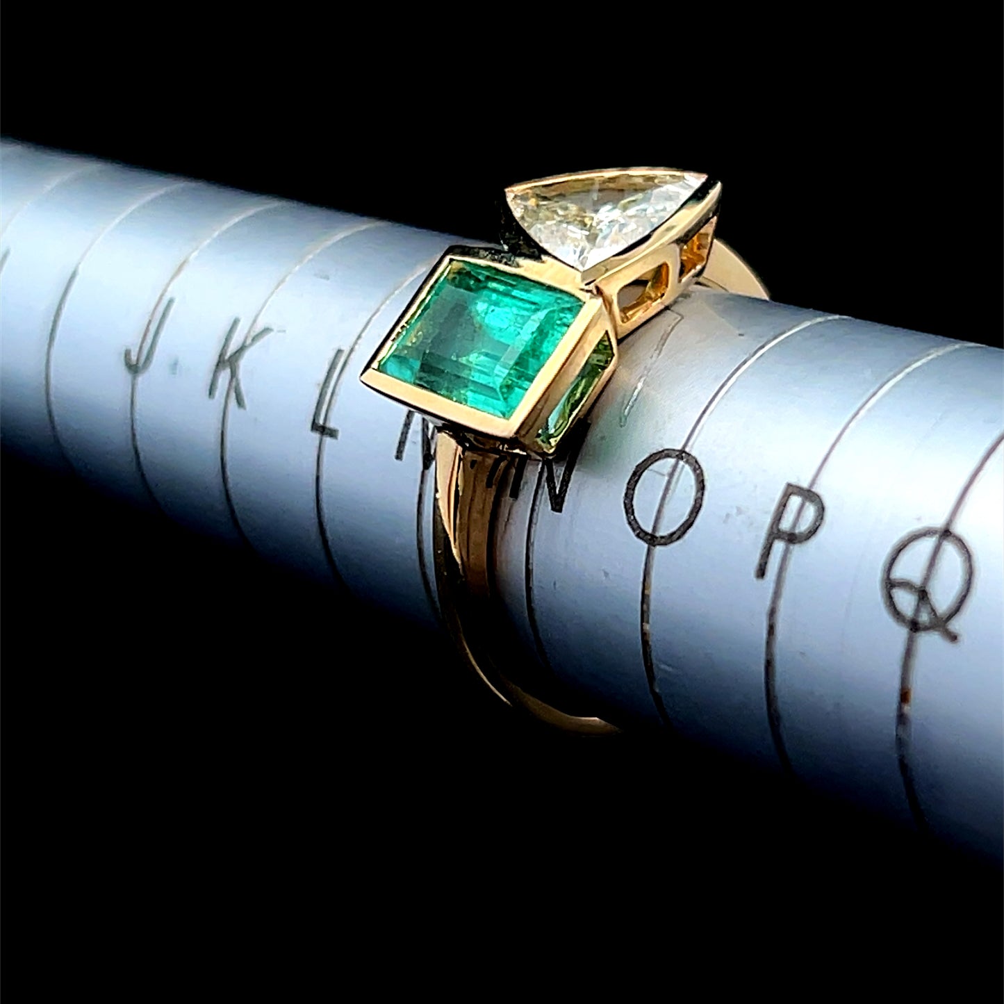 18K Yellow Gold 2 Stone Emerald & Diamond Ring APPX: E: 1.3CTS D: 0.66CTS