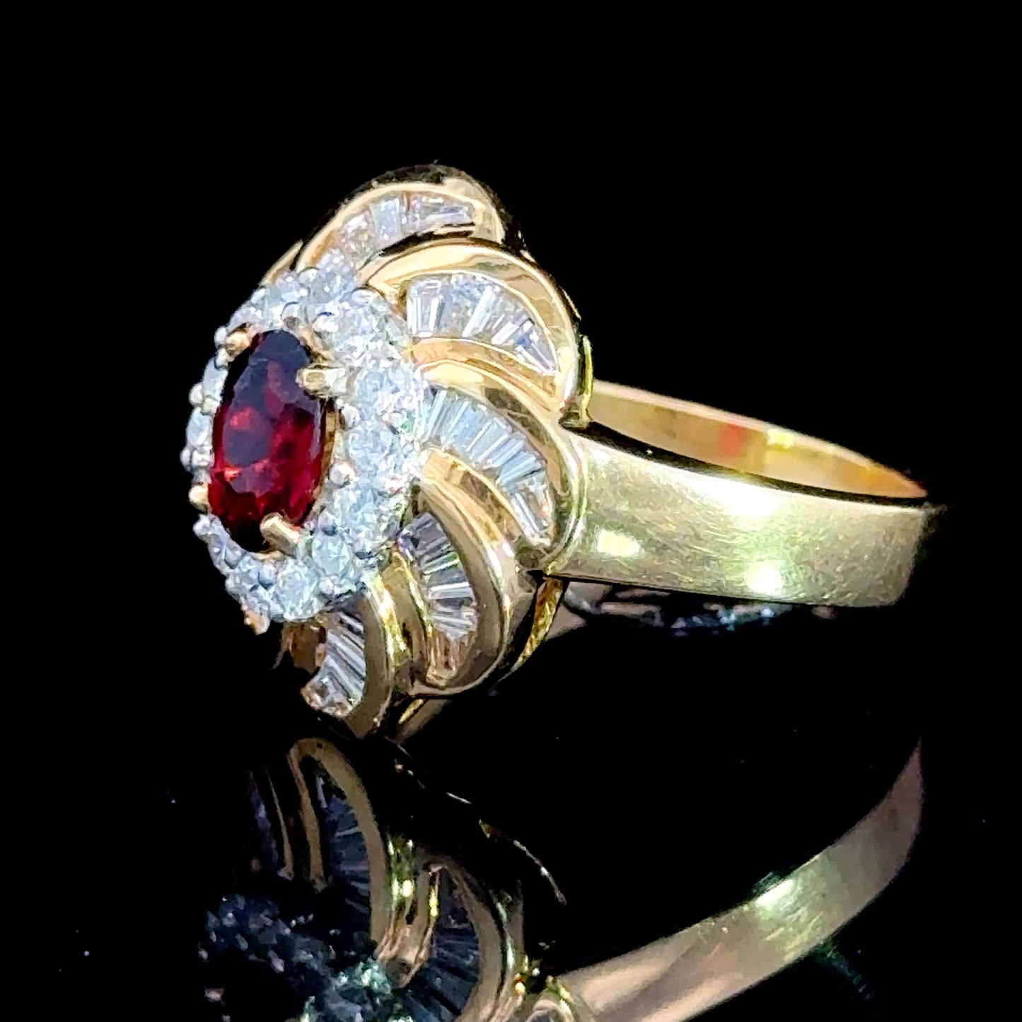 18k Yellow Gold Rhodolite Round & Baguette Diamond Cluster Ring Appx 1.0cts