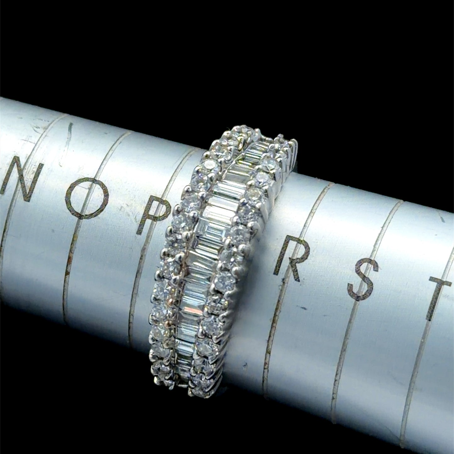 18k White Gold Modern Baguette & Round Cut Diamond Band Ring Appx 1.0 Cts