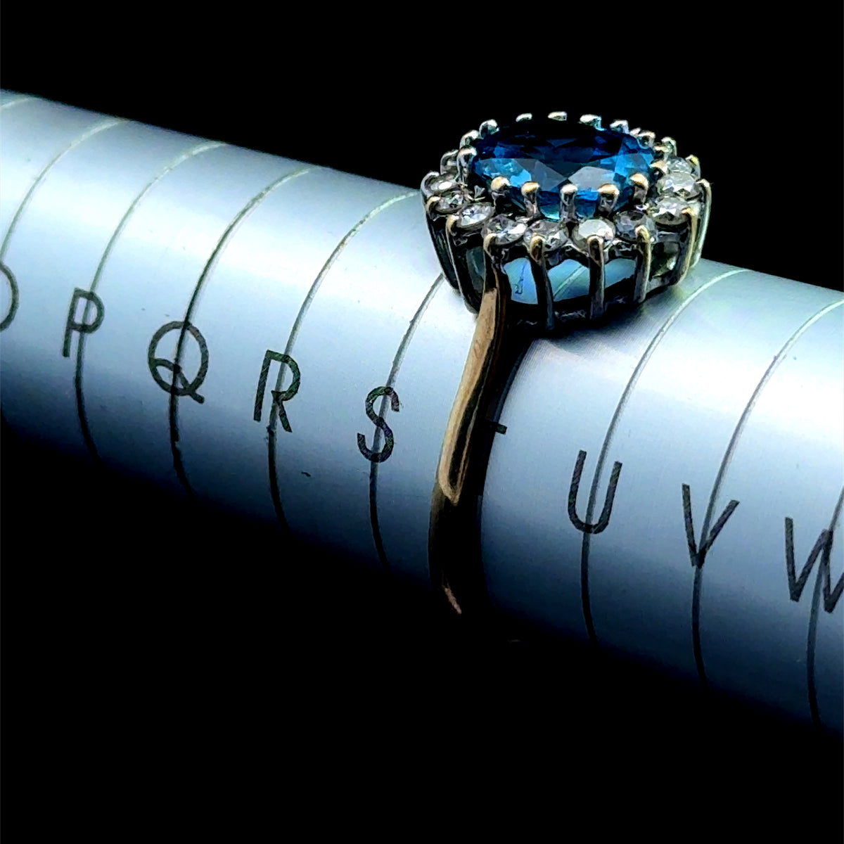 Fabulous 9K Yellow Gold Blue Topaz & Diamond Cluster Ring