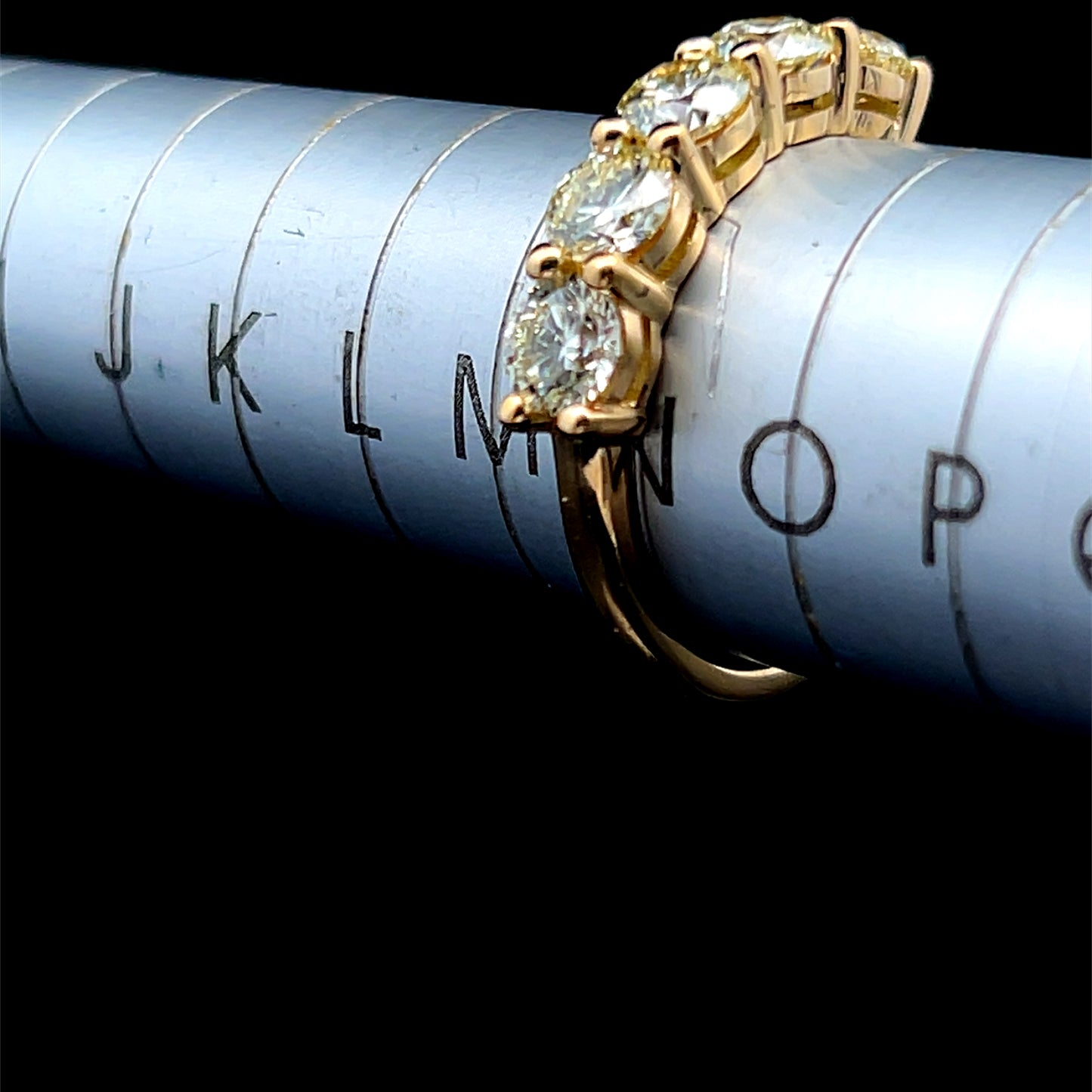 18K Yellow Gold 5 Stone Diamond Ring APPX 1.75 CTS