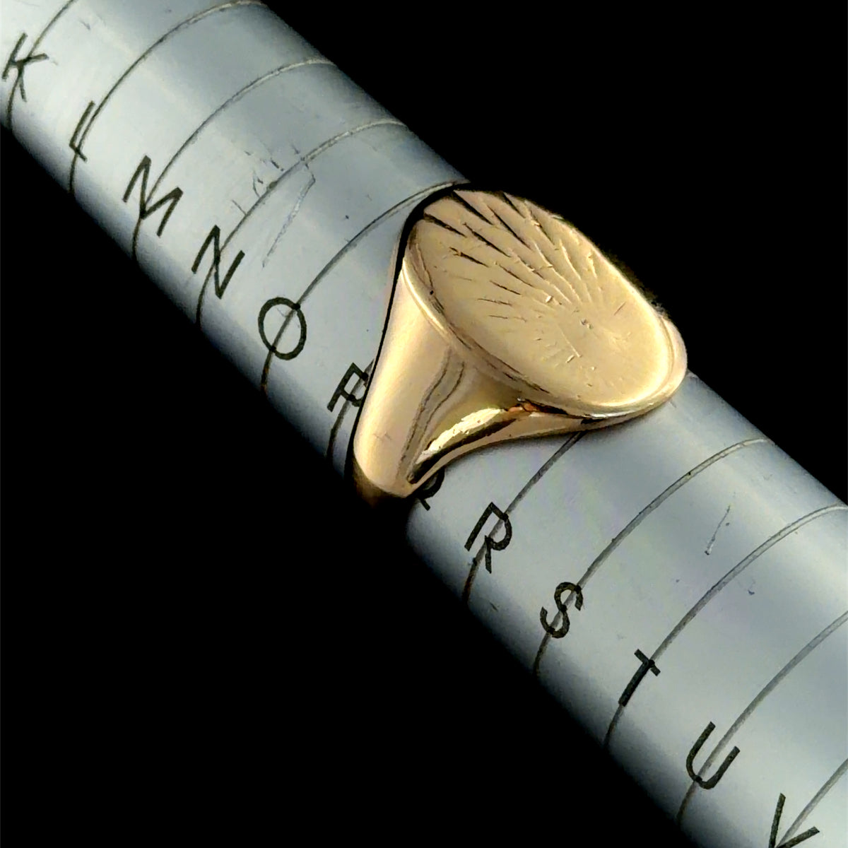 Men’s Vintage 9k Yellow Gold Ring With Sunburst Engraving