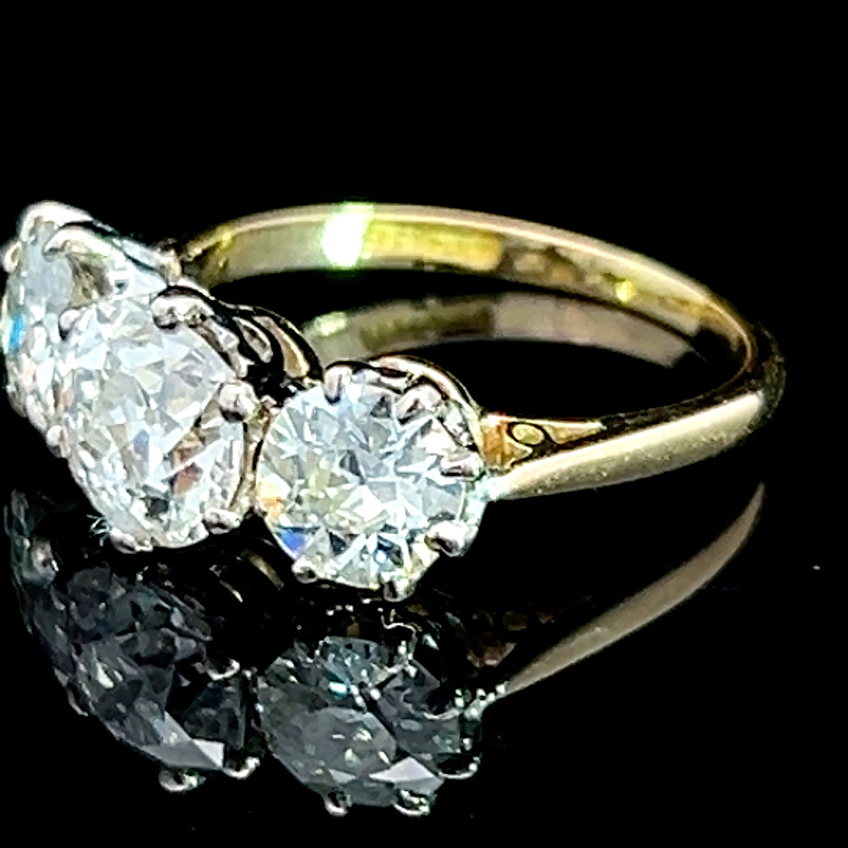 Stunning 18K Yellow Gold Diamond Trilogy Ring 2.6 CTS, VS2-SI3, I-J with Bespoke Sizing Available