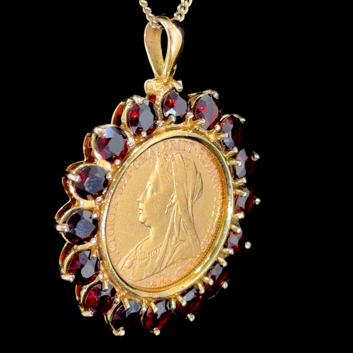 A Lovely Large Vintage 9k Yellow Gold & Garnet (0.8ct) Pendant Having A Melbourne Minted Victoria 22Ct Sovereign (Having General Circulation Marks).