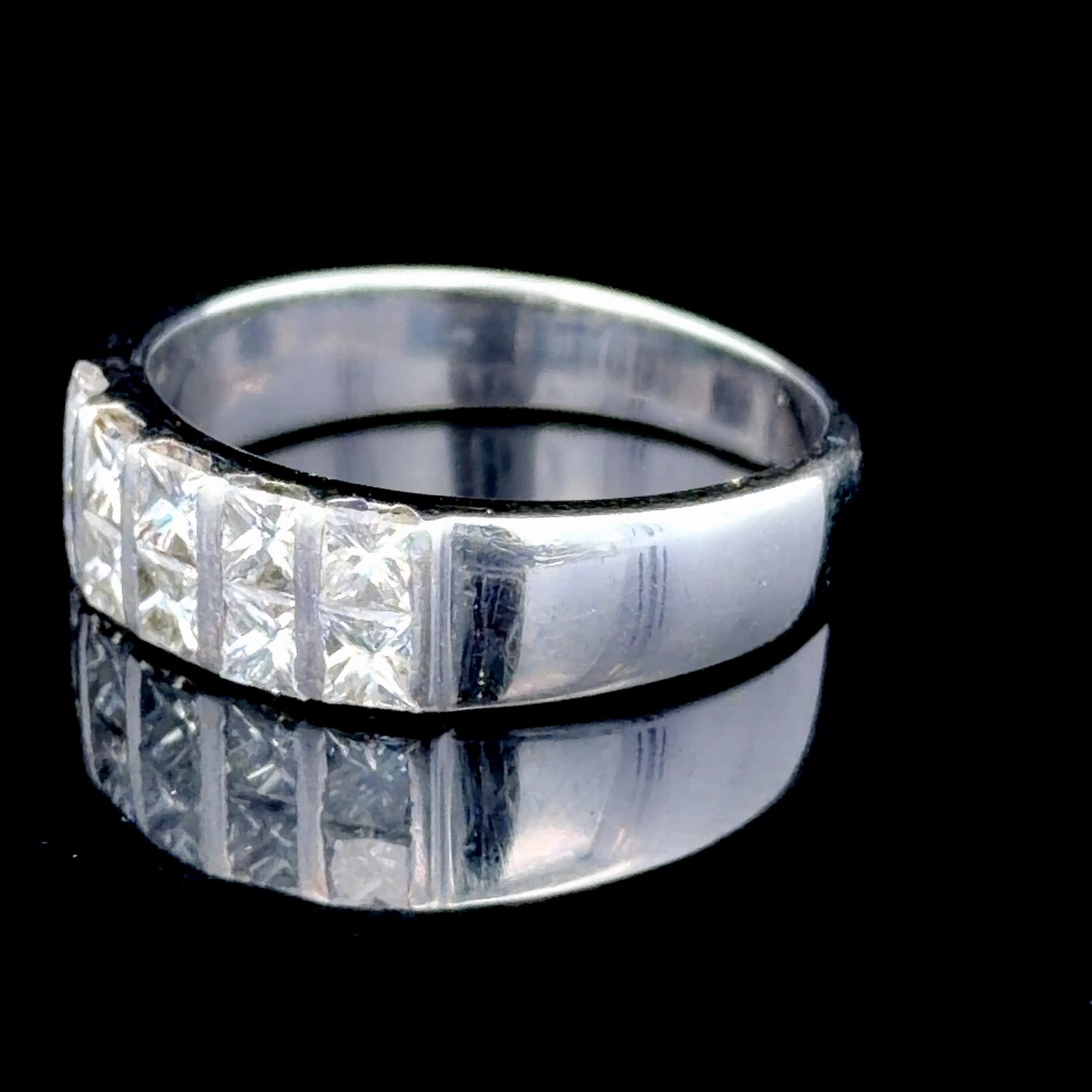 18K White Gold Double Row Princess Cut Diamond Band Ring Appx. 1.0 Cts