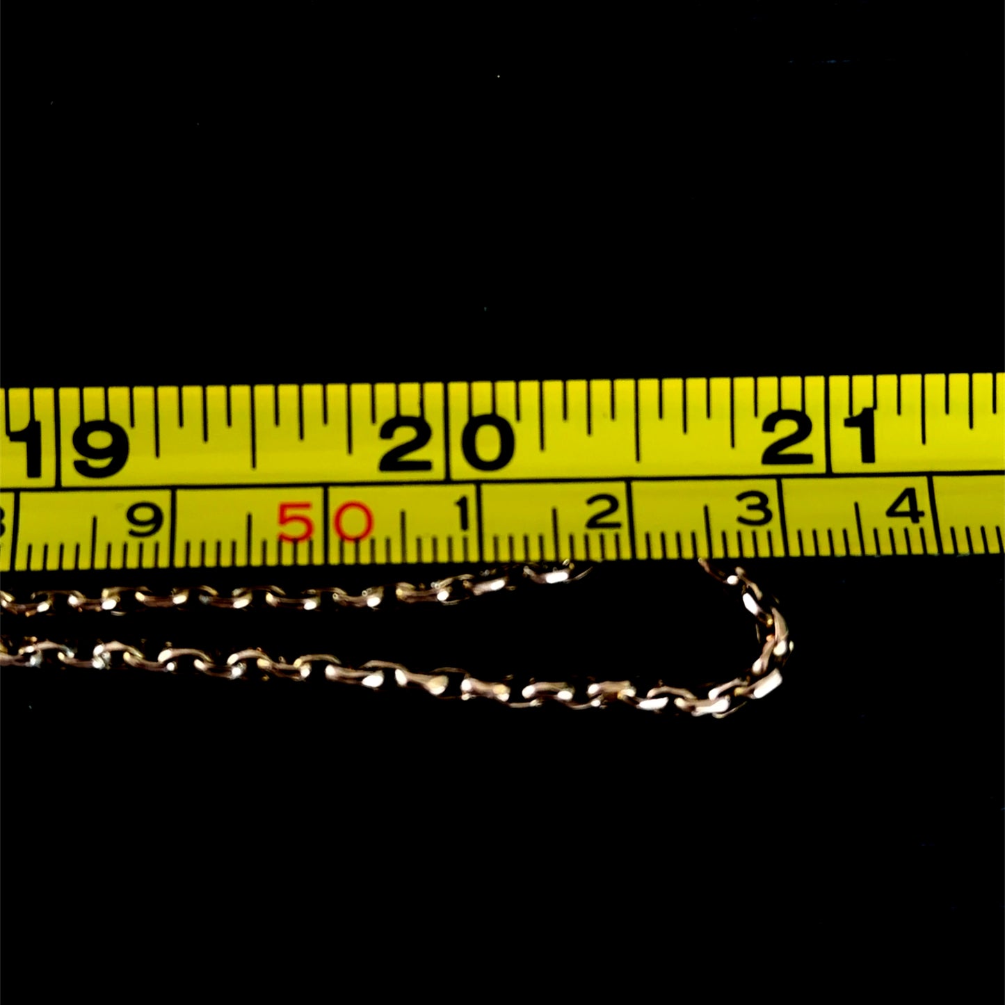 Wonderful 9k Yellow Gold Belcher Muff Chain 42 Inches Long.