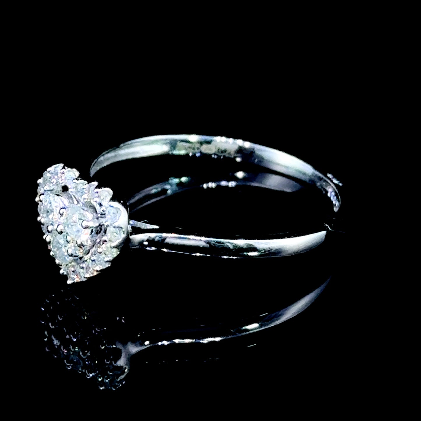 9K White Gold Diamond Heart Halo Ring APPX 0.33 CTS