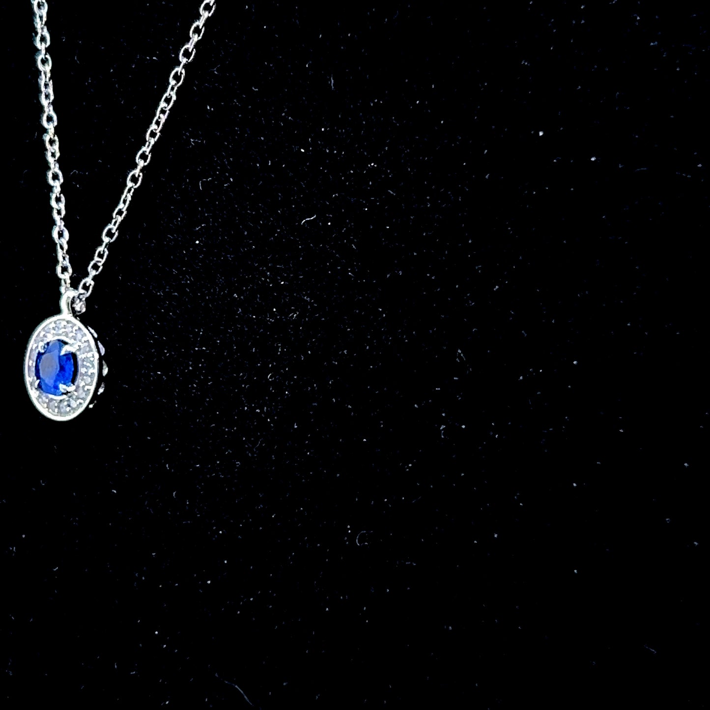 18K White Gold Sapphire & Diamond Pendant & Chain