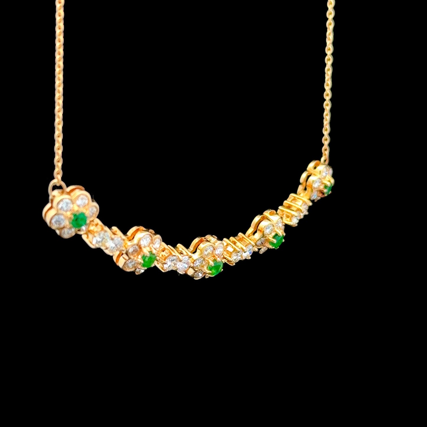 18k Yellow Gold Diamond & Emerald Necklace Appx 1.8cts Diamonds 0.5 cts Emeralds