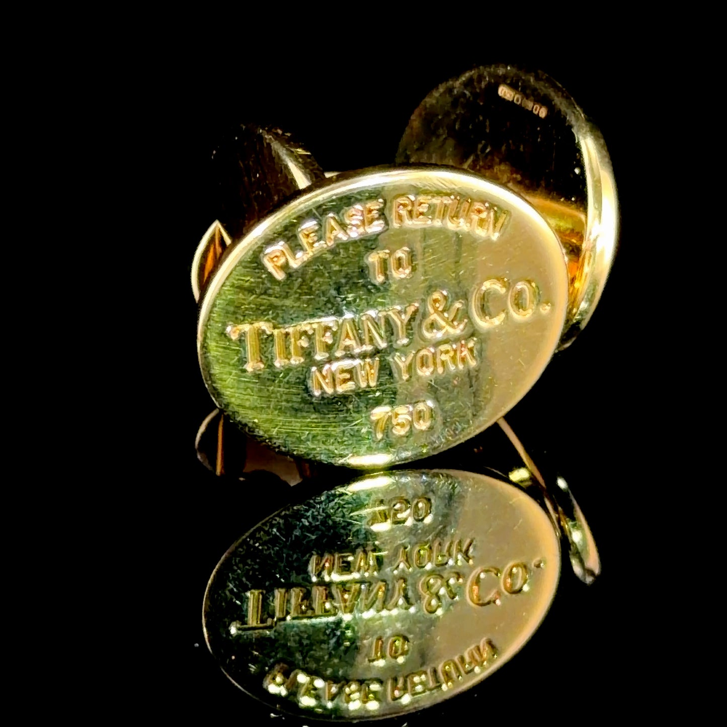 Wonderful Original 18k Yellow Gold Return To Tiffany Men’s Cufflinks.