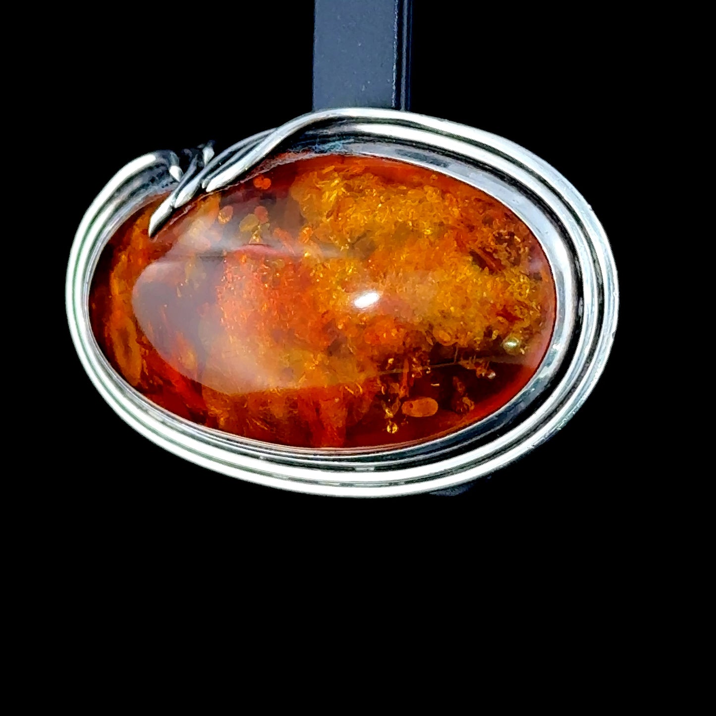 Lovely Large Silver Oval Amber Brooch