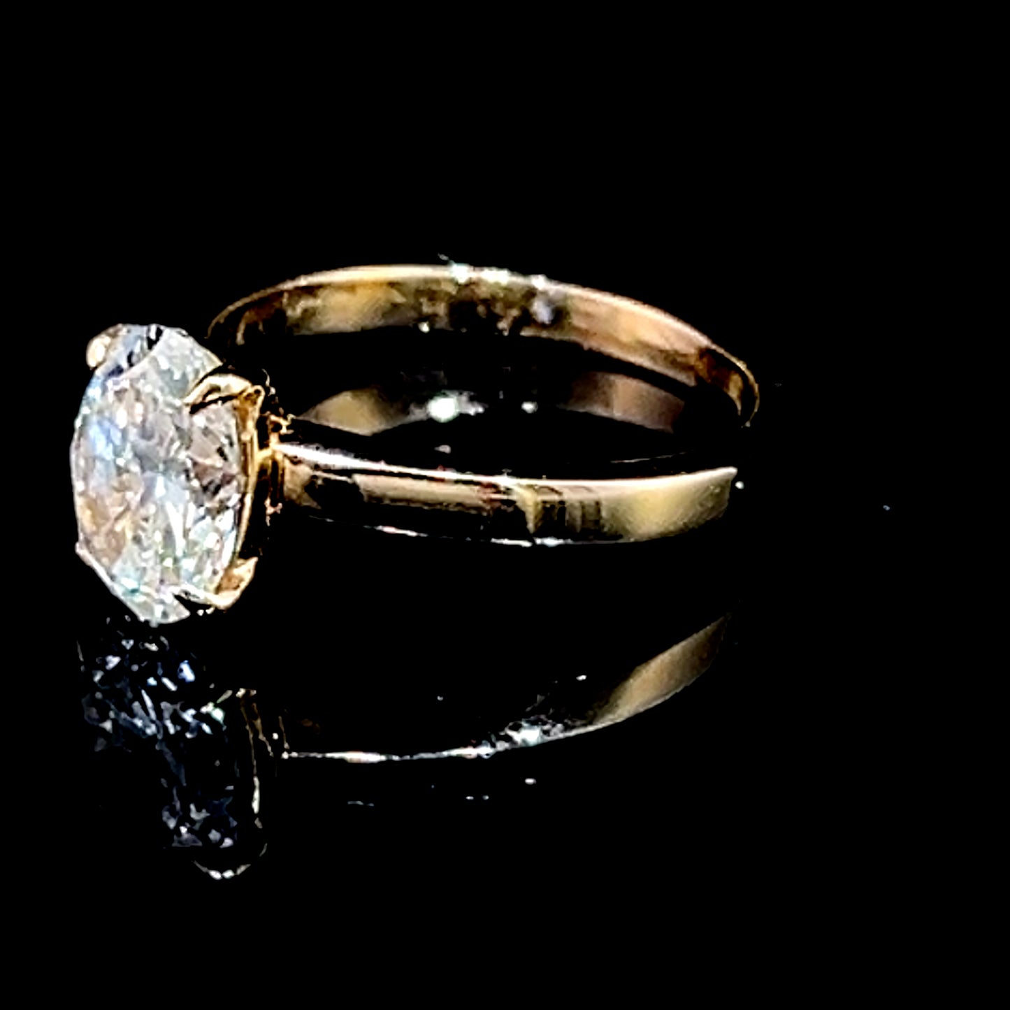 18k Yellow Gold Oval Diamond solitaire Ring GIA Certificate K Si2