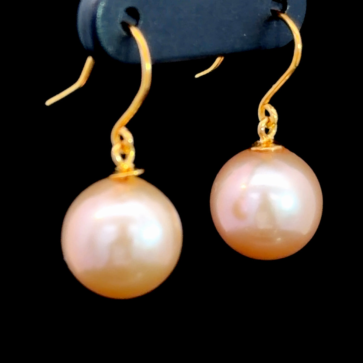 Wonder Full 18k Yellow Gold Pink Pearl Drop Earrings 10mm Diameter Having Hook Fittings