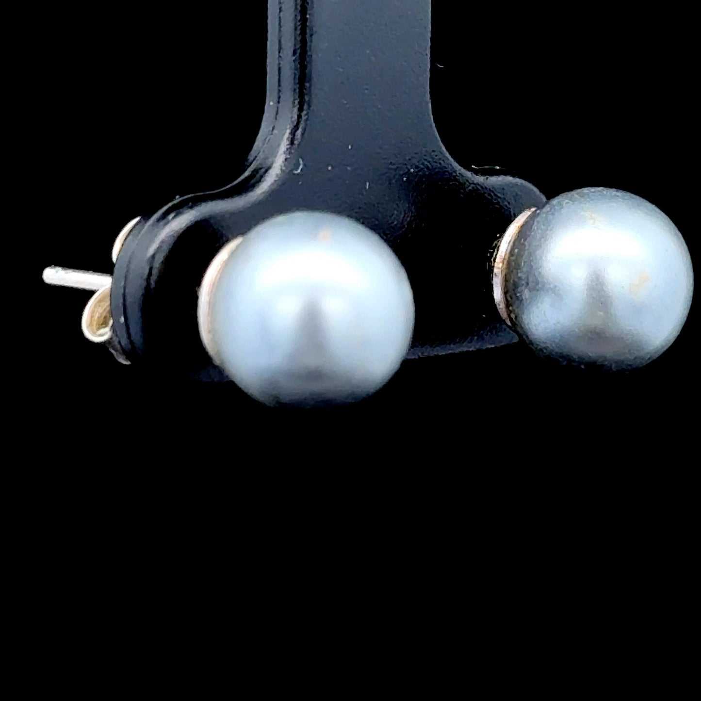 Silver Pearl Studs