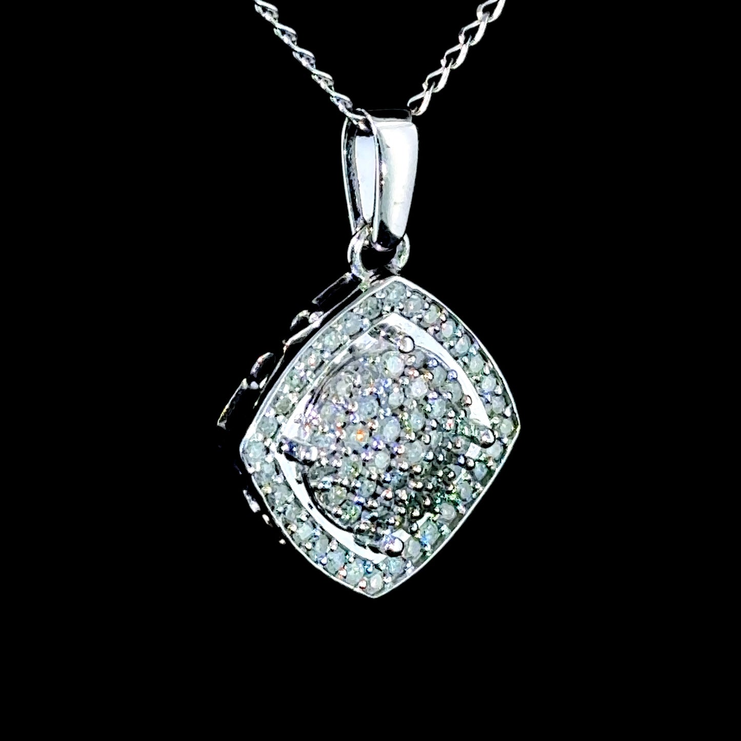 9K White Gold Diamond Pendant & Chain