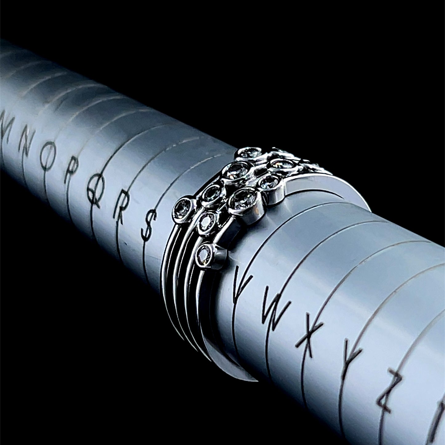 18K White Gold 4 Row Diamond Bubble Ring