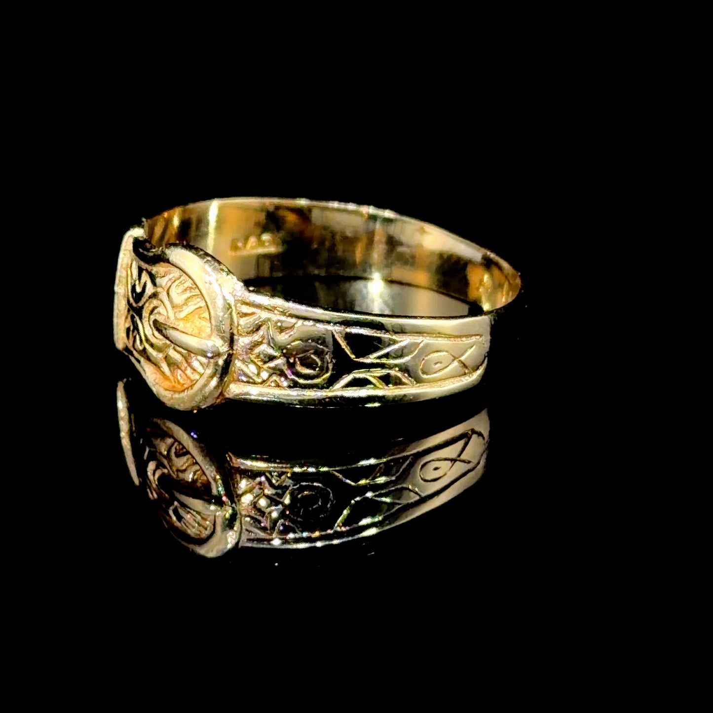 9k Yellow Gold Men’s Buckle Ring