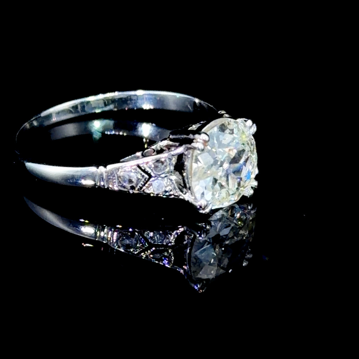 Stunning Platinum Art Deco Cushion Cut Diamond Solitaire With Diamonds To The Shoulders Appx.1.5 Cts