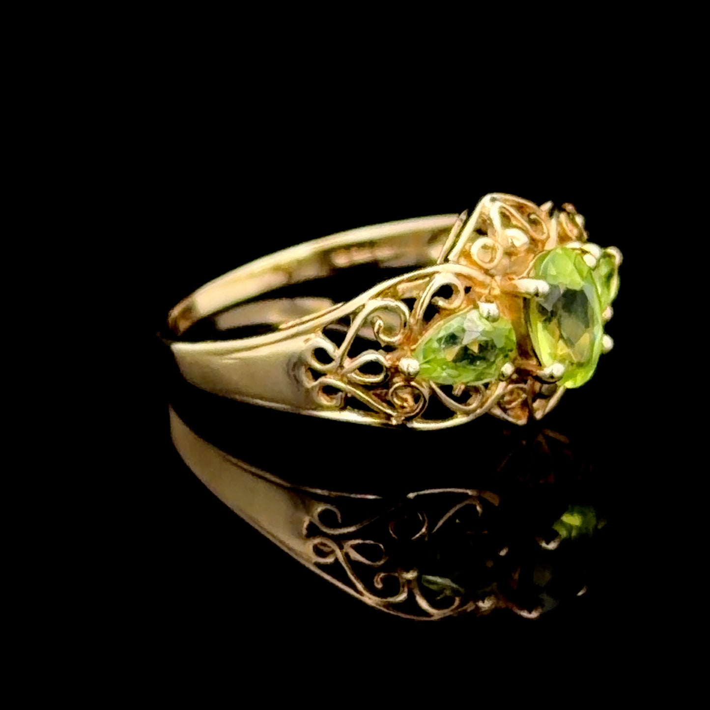 9k Oval and Pear-Cut Peridot Yellow Gold Filigree Ring